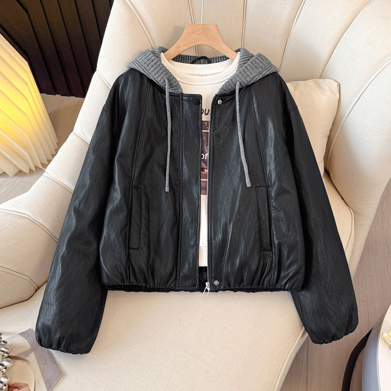 Black Hooded Patchwork Pu Leather down Jacket for Women, 2026 Winter New Short Style, Suitable for Petite Figures, Thick Coat Black Hooded Patchwork Pu Leather down Jacket for Women, 2026 Winter New Short Style, Suitable for Petite Figures, Thick Coat