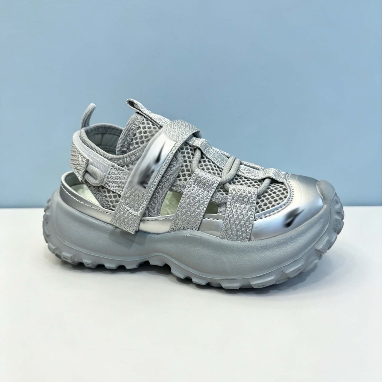 High-quality NK original brand children's shoes with Velcro closure, breathable mesh for summer, soft sole, non-slip, versatile outdoor shoes