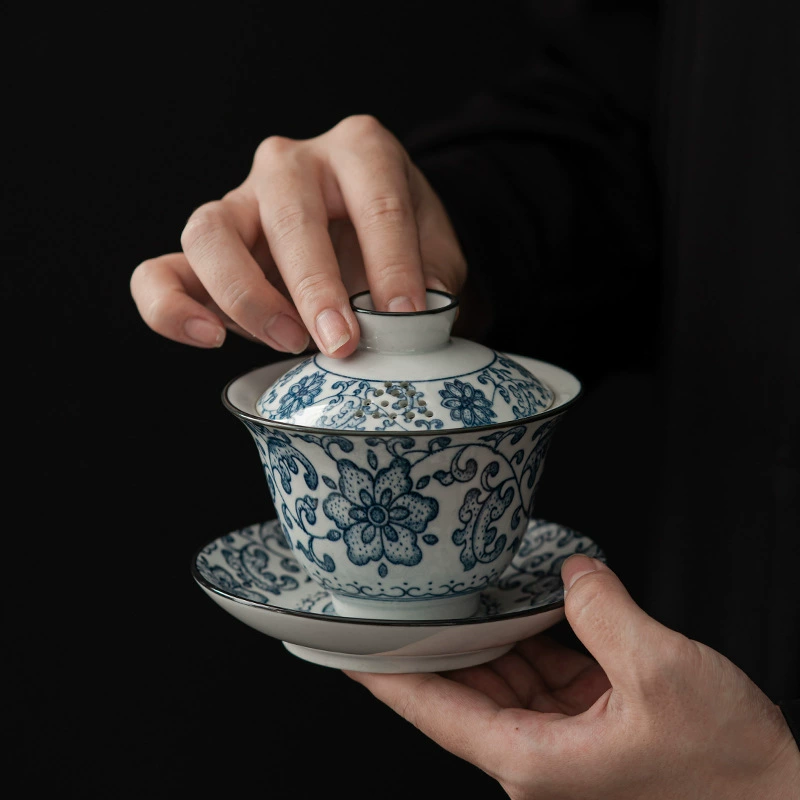 Blue and white retro classic ceramic big tea cup for home use