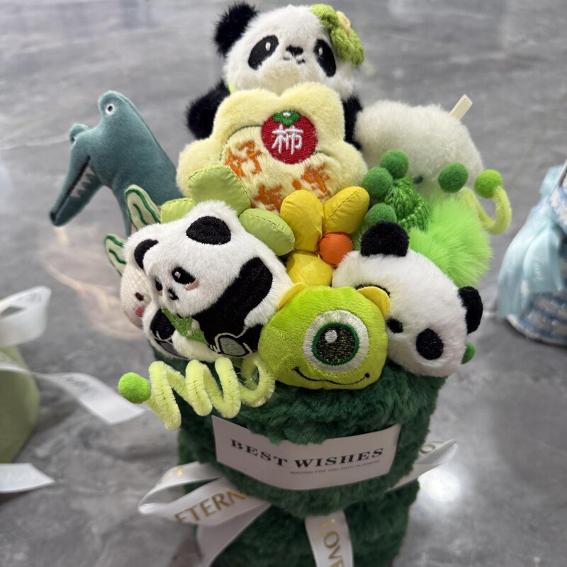 送女朋友情人节生日礼物玉桂狗凯蒂猫公仔卡通成品玩偶花束花店批|undefined