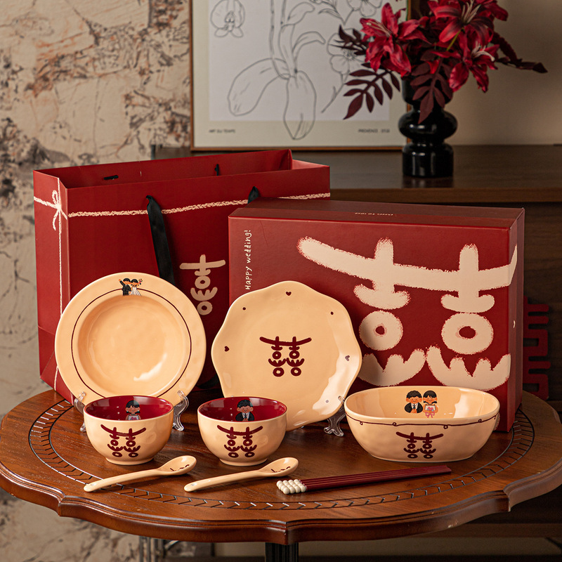 Newlywed wedding tableware set, ceramic dinnerware, wedding gift, red double happiness chopsticks and spoon gift box, suitable for housewarming or as a wedding favor Newlywed wedding tableware set, ceramic dinnerware, wedding gift, red double happiness chopsticks and spoon gift box, suitable for housewarming or as a wedding favor
