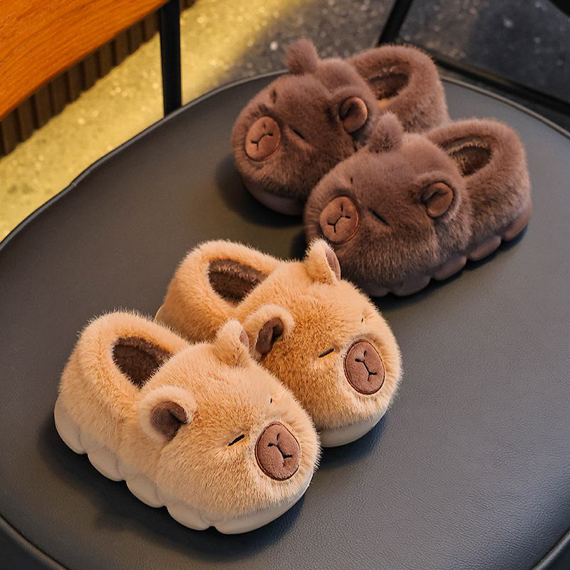 Zapatillas de algodón para niños Capibara, invierno para niños y niñas, calentamiento y pelusa antideslizante, zapatos de algodón para padres e hijos