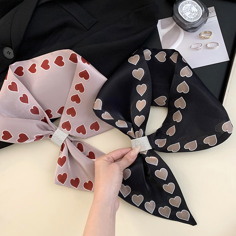 Bufandas de seda larga damas coreanas nuevas bufandas delgadas de cabello correa de cabello temperamento bufandas de seda al por mayor