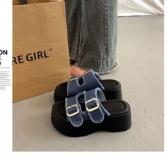 女性のための厚底デニムスリッパ 2025 新しい多用途ヨーロッパトレンドプラットフォームサンダルスポーツローマサンダル女性のための