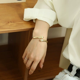 手镯;手链;手环