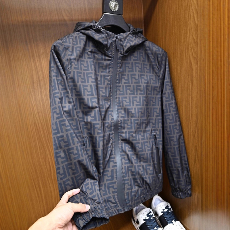European Men's Jacket with Print and Hood, Large Size, 2026 Spring New Model, Direct Sale from Manufacturer, Trendy