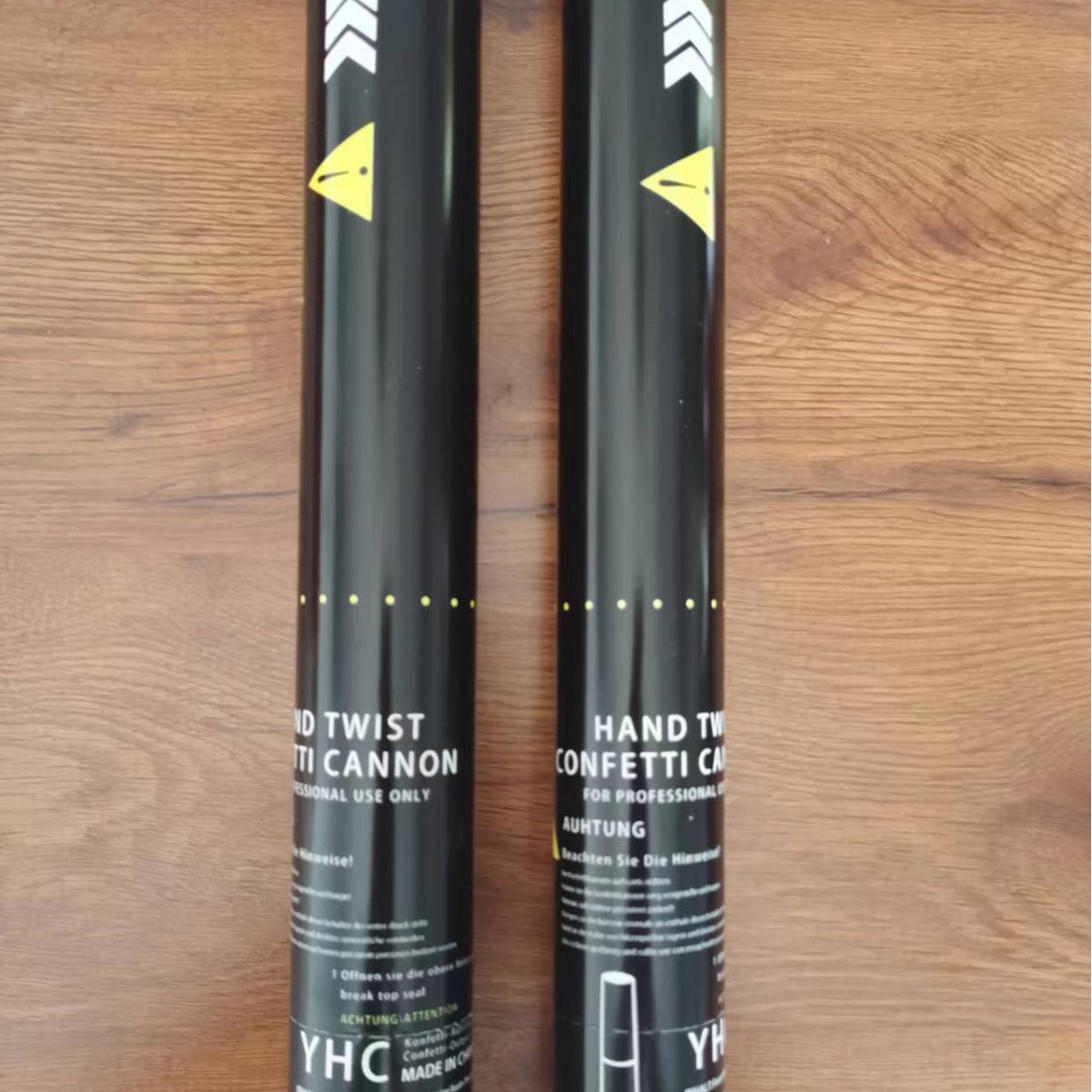 Bar 60 black leather hand twist