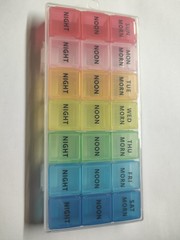 工場直販の新しいジュエリー収納ボックス、プラスチック製のカラフルな1週間21コンパートメントのピルボックス、ハードウェアパーツボックス
