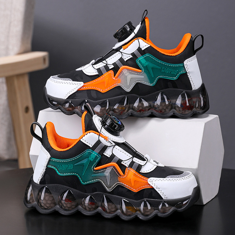 Fideos de piel de naranja negra