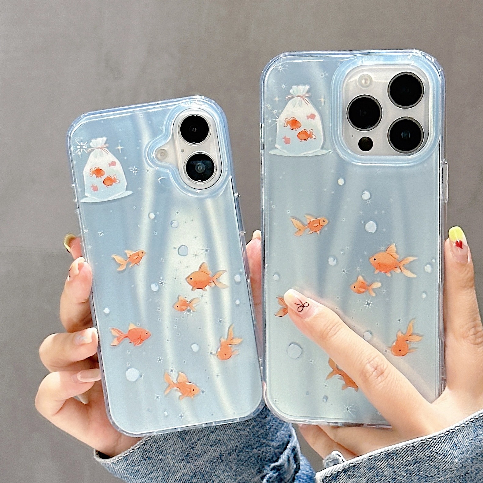 Verano pequeño y fresco Lucky Goldfish Koi para Apple 16ProMax funda para teléfono 15/14 Nuevo 13 femenino 15Pro