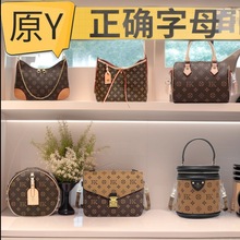 ivylv�ϻ�carryallv����ˮͰ���^�����ز�ţ�ǰ��H��б���Ů����