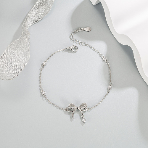 Butterfly Dream Smart Bow Pendant Necklace Women's Niche Light Zircon Earrings Bracelet Three-piece Set Decoration Women's Fashion