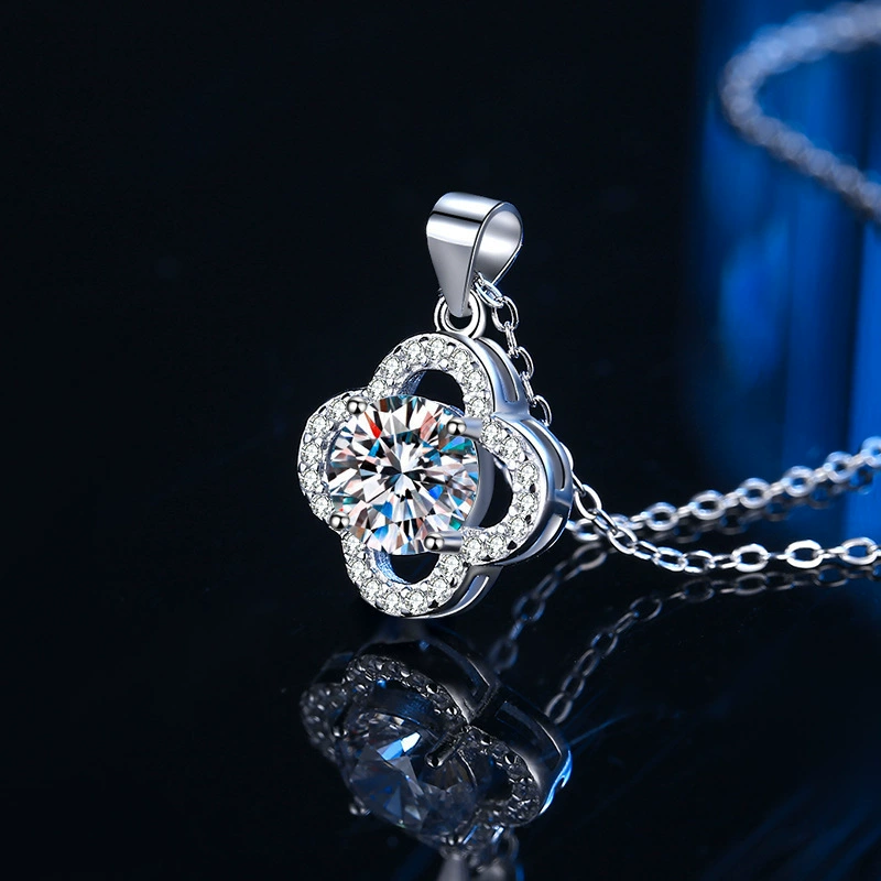 Ожерелье с zirconia, маленький кулон, цепочка для ключницы, серебро 925, четырёхлистный клевер, стиль лёгкой роскоши, европейский стиль, тренд сезона