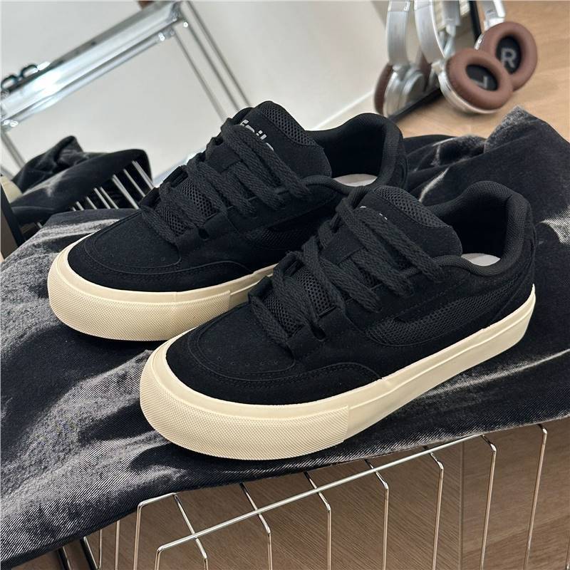 Zapatos de skate de primavera masculinos casuales versátiles zapatos de moda vino rojo ins nicho diseño sensación de pan patineta estilo americano High Street