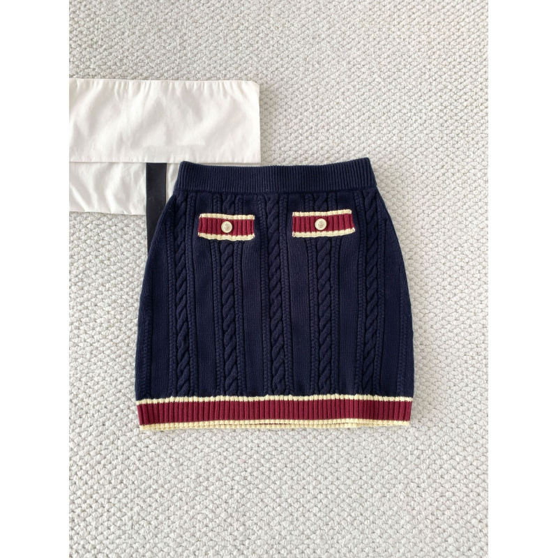 Shenzhen Nanyou Goods ~ High-End Version of Ch Brand, Early Autumn 2025 New Model, Turn-Down Collar Cable Knit Long-Sleeve Half-Zip Cardigan Shenzhen Nanyou Goods ~ High-End Version of Ch Brand, Early Autumn 2025 New Model, Turn-Down Collar Cable Knit Long-Sleeve Half-Zip Cardigan