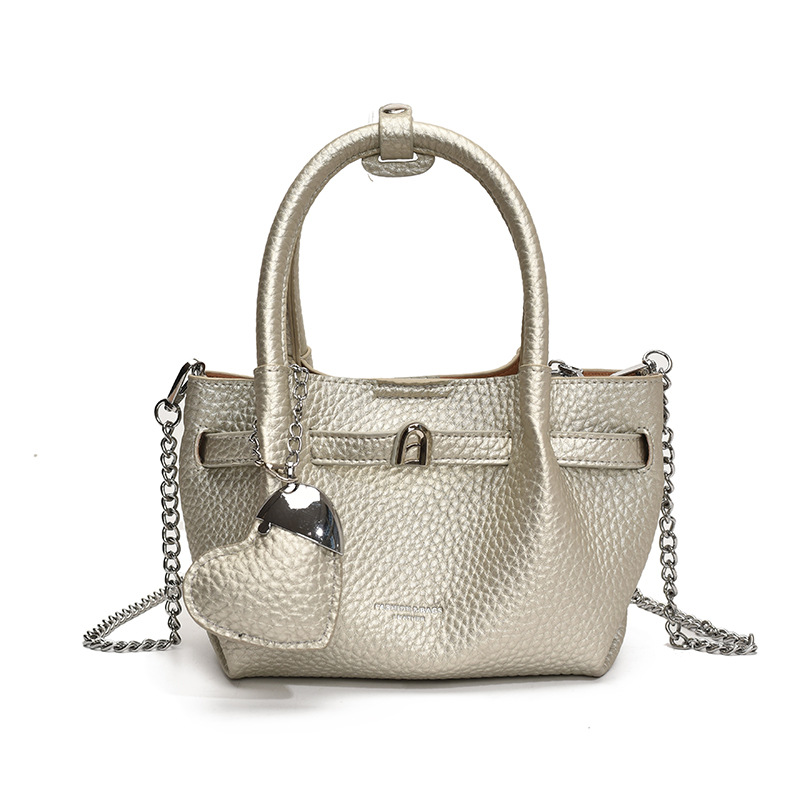 Tendencia versátil bolso de mano para mujeres 2025 nuevo estilo simple textura de transporte de tren mochila de alta calidad bolso de brazo de moda