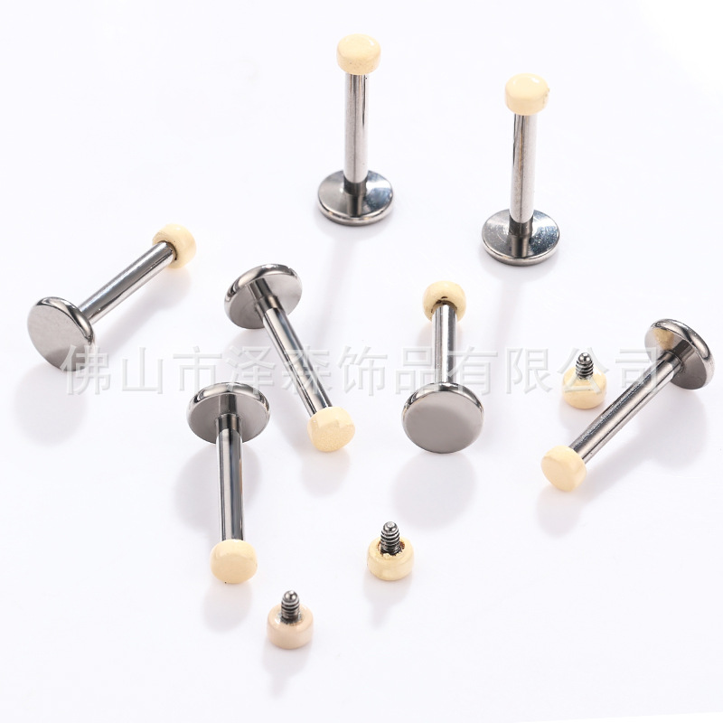 Pointed titanium steel lip stud product view