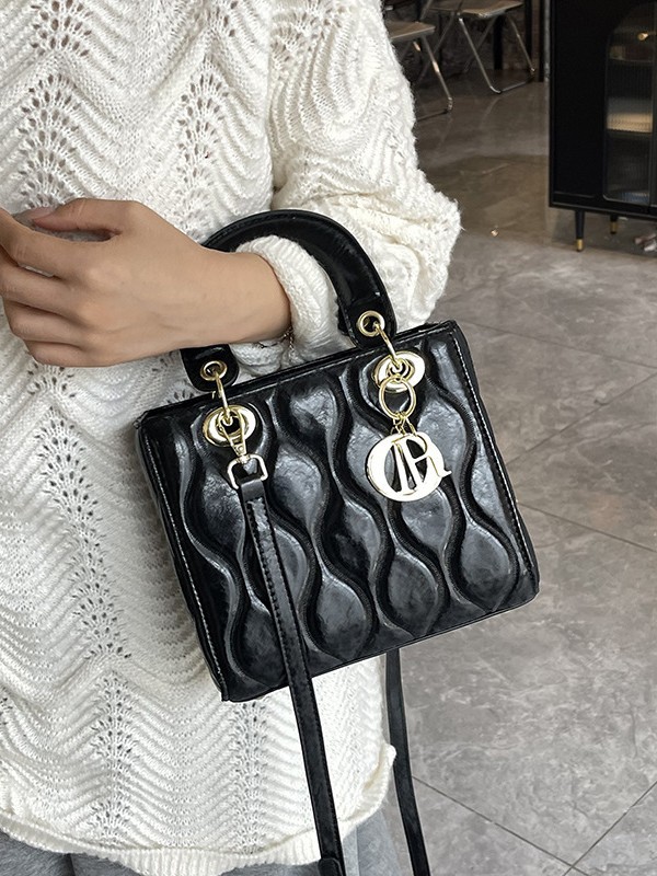 Bolso para mujeres transfronterizas nuevo estilo coreano bolso de mano cuadrado de alta calidad delicado bordado de diamante universal mochila de hombro