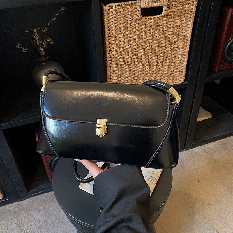 Luxury Women's Elegant Fashion Shoulder & Crossbody Bag, Retro Baguette Underarm Bag, Versatile Trendy New Arrival - Thumbnail 2