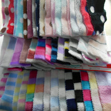 280g双面法兰绒印花圆点 185cm双面法莱绒印大小波点睡衣家纺面料