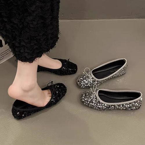 2024 Spring and Summer Viral Trendy Streetwear High-Quality Flat Sandals for Women with Soft Soles, Non-Binding and Comfortable Fairy Style Single Sandals