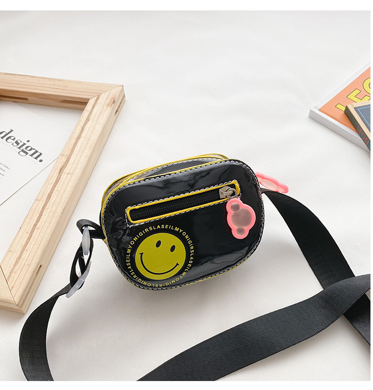 Pu Leather Fashion Smiley Children's Coin Purse display picture 11