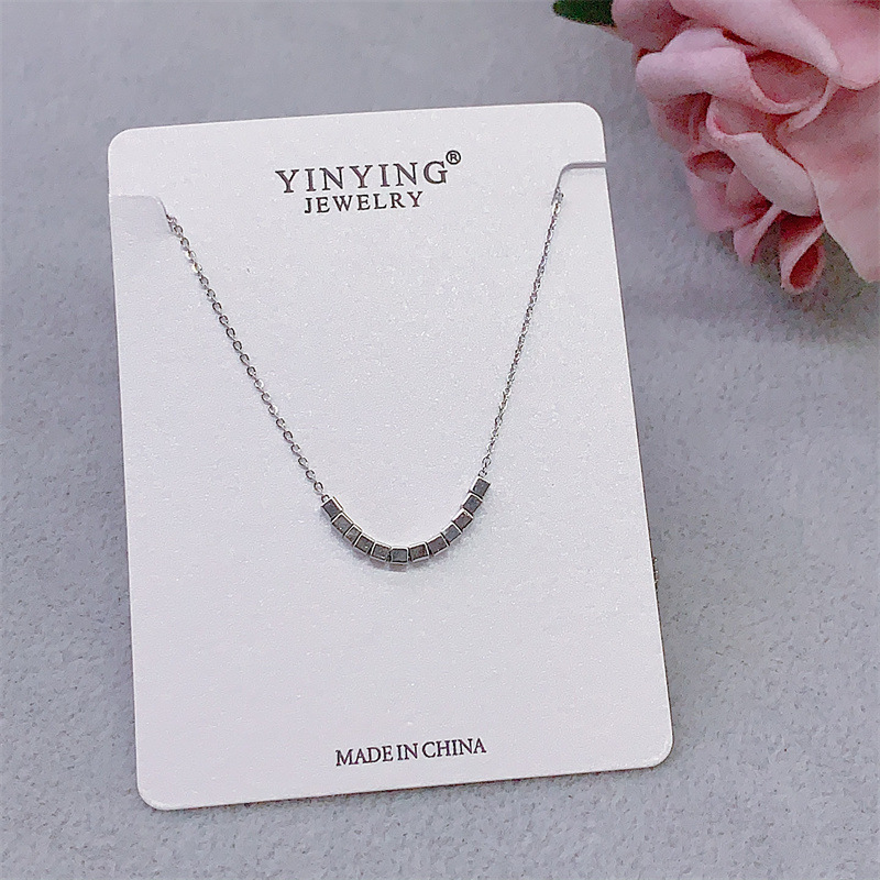 여러 개의 작은 사각형