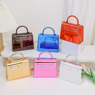 �r������朗lС�����羳������Ů��С���OӋ�ڼ�ɫ���^�����ڼt��