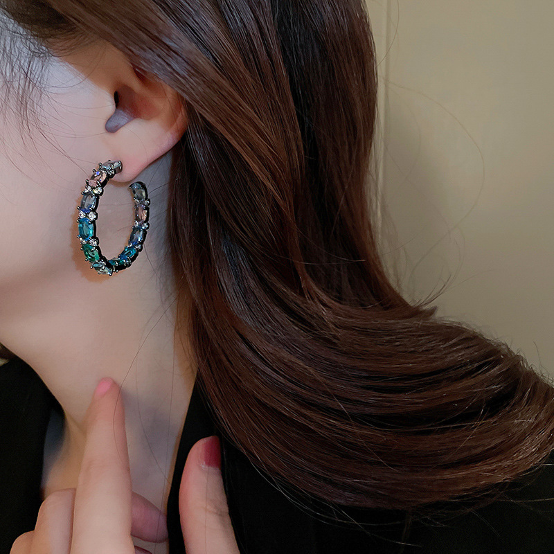 Fashion Round Copper Inlay Zircon Earrings 1 Pair