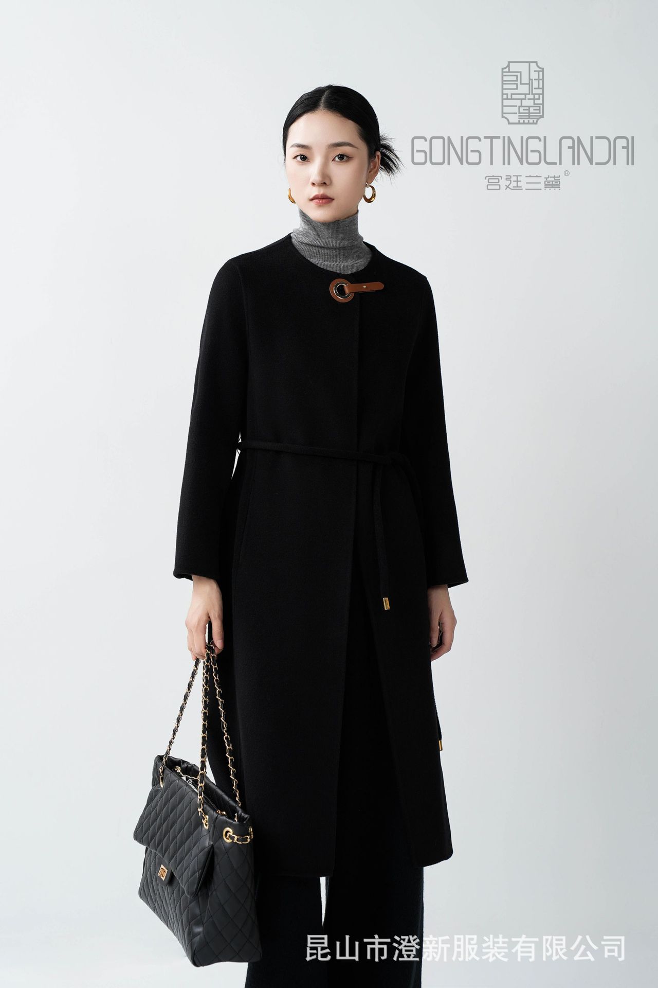 검은색