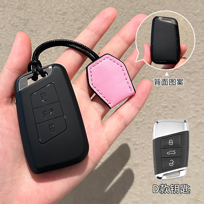 폭스바겐 D 모델 매트 블랙 + 핑크 팔찌