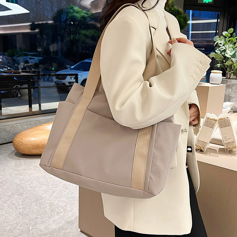 Modische Nylon Umhängetasche Für Damen Große Schultertasche_voghion.com