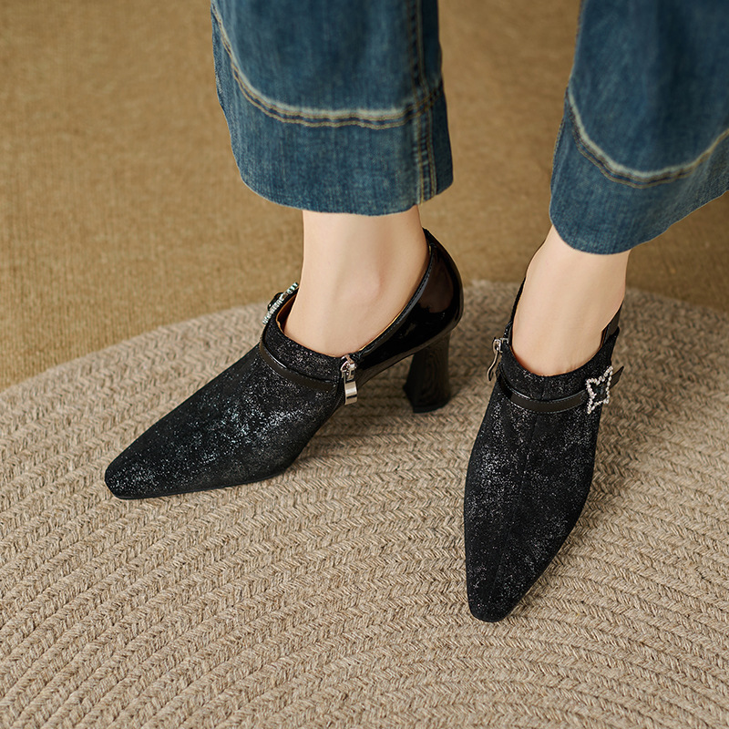 Elegant and Stylish Square-Toe Chunky Heel Slip-On Fashion Women's Shoes, New 2025 Autumn High Heels in Red