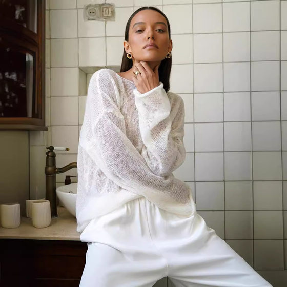 Cross-border Hollow-out Knitted Shirt European and American 2025 Spring and Summer New Women's Perspective Thin Large Round Neck Horn Sleeve Knitted T-shirt
