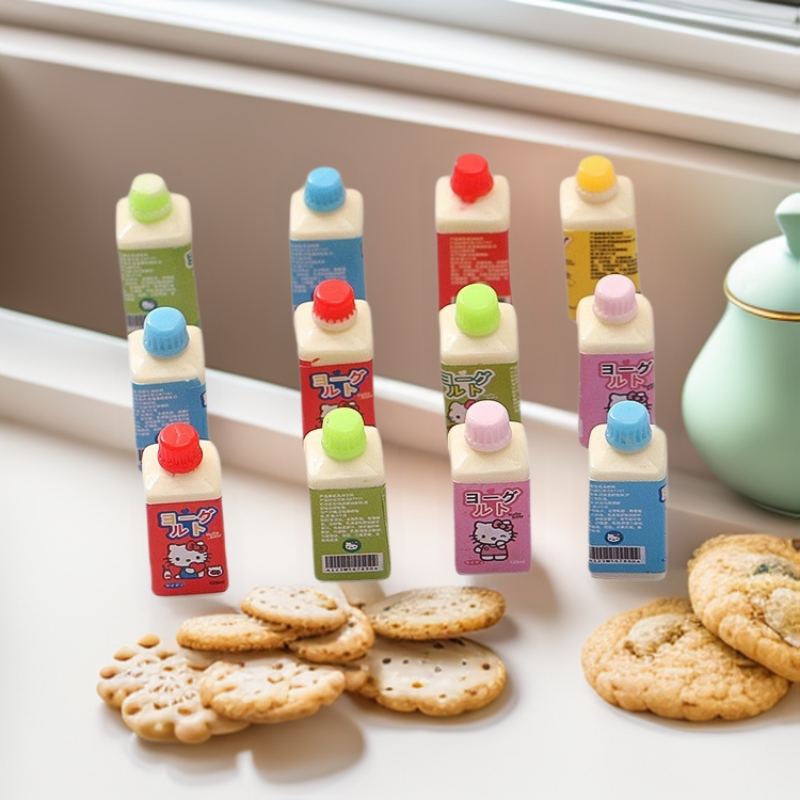 新版牛奶瓶微缩食玩树脂小玩具模型kt瓶子电玩城食玩机创意小礼品