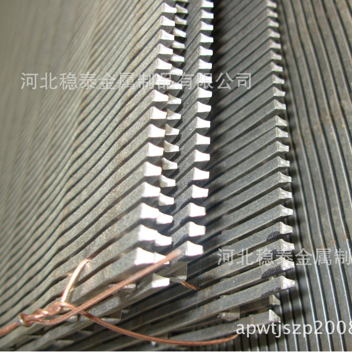 厂家生产不锈钢条缝筛板，耐磨矿筛网，楔形条筛片