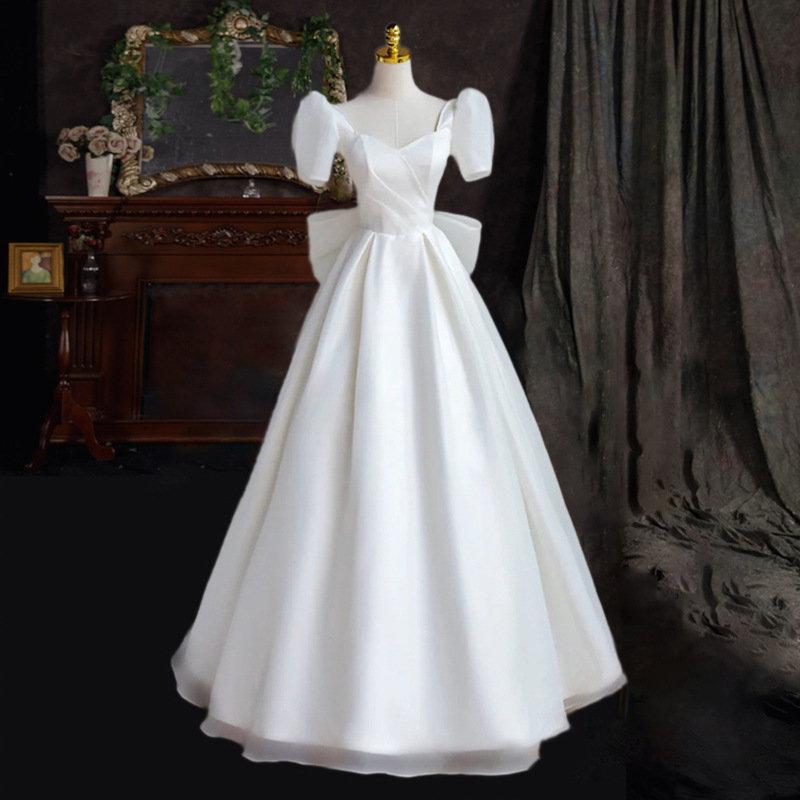 Vestido de novia de satén 2024 nueva luz nupcial vestido de boda principal estilo retro francés corte elegante simple piso de longitud hilo al aire libre image 2