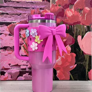 Силиконовый чехол с бантом для бутылки Stanley 40 oz