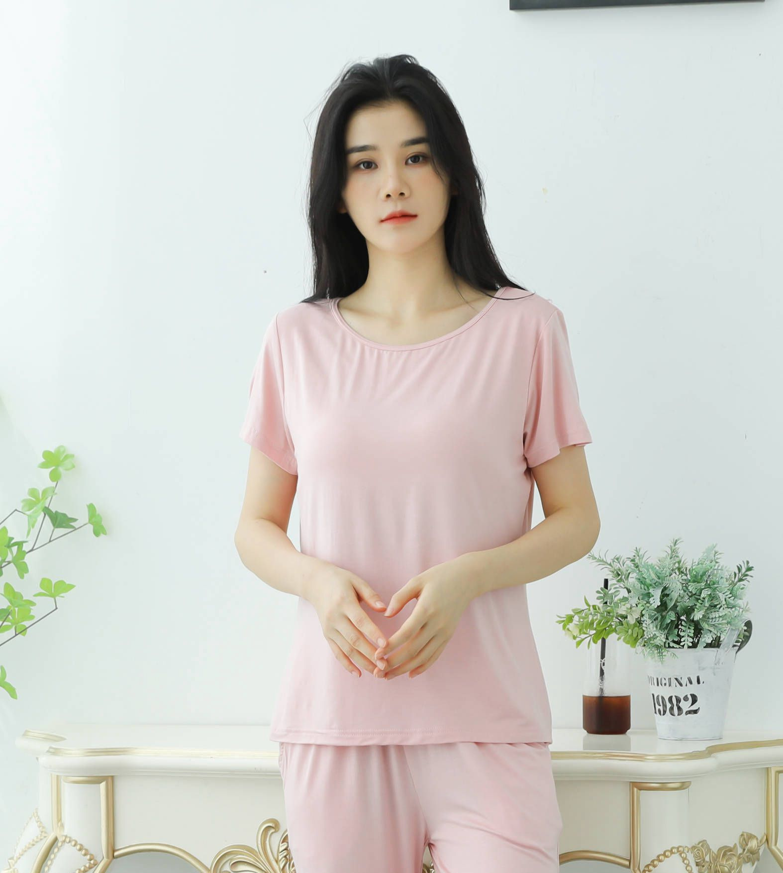 Set pigiama a maniche corte da donna in modal con cuscinetto per il petto, coppa a cinque dita, grandi dimensioni, senza reggiseno, pantaloncini larghi a mezze maniche, abbigliamento per la casa_voghion.com
