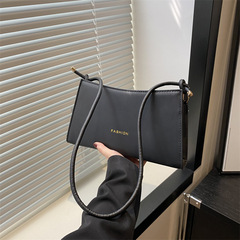 簡約白色包包女2024新款時尚單肩腋下包高級感洋氣百搭斜挎法棍包