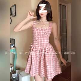 纯欲风甜美短裙夏季收腰显瘦韩系miu系俏皮少女格纹吊带连衣裙女