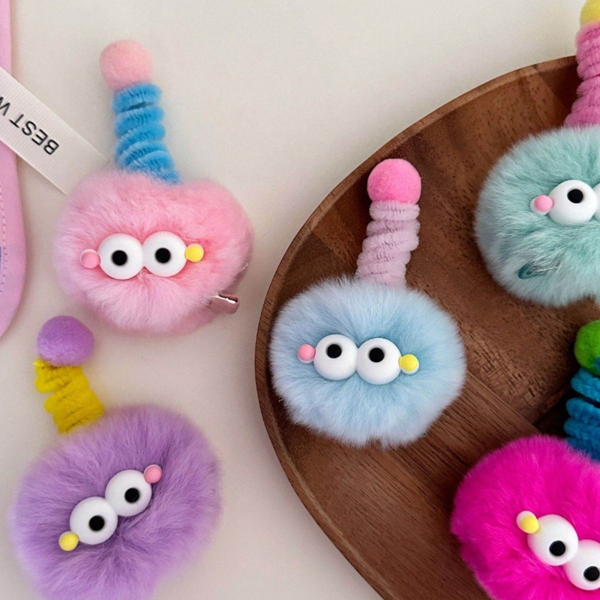 Bola de pelo pequeño monstruo torcido horquilla de palo nuevo lindo divertido suave lindo ojos grandes padre-hijo horquilla clip superior clip de pico de pato