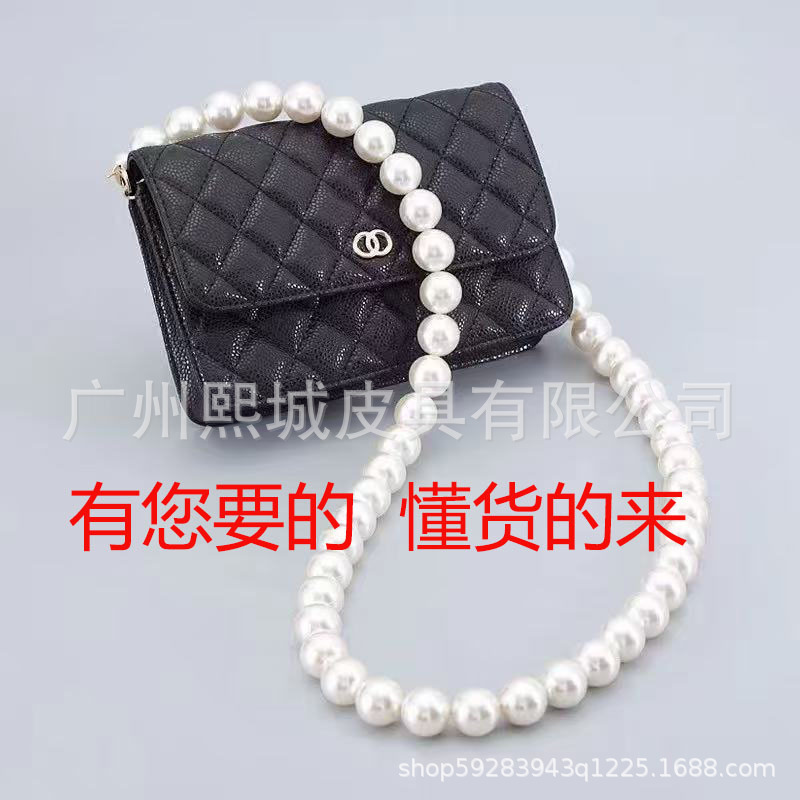 欧美时尚小方包单肩包包女马鞍包小香风羊皮链条邮差牛角法棍包|undefined