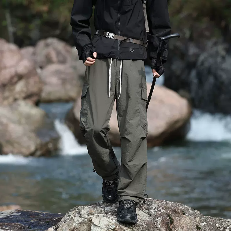 户外冲锋裤男女秋季伞兵裤山系机能防水宽松登山运动裤登山休闲裤