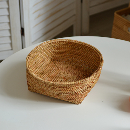 Wholesale Vietnamese autumn rattan wood woven fruit basket dried fruits and nuts for home use candy square bottom fruit plate high-end ornaments