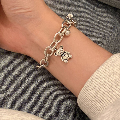 Japanese and Korean Minimalist Women's Hand Chain Ins Cold Style Jewelry Friendship Bear Bracelet Alloy Metal Texture Bracelet