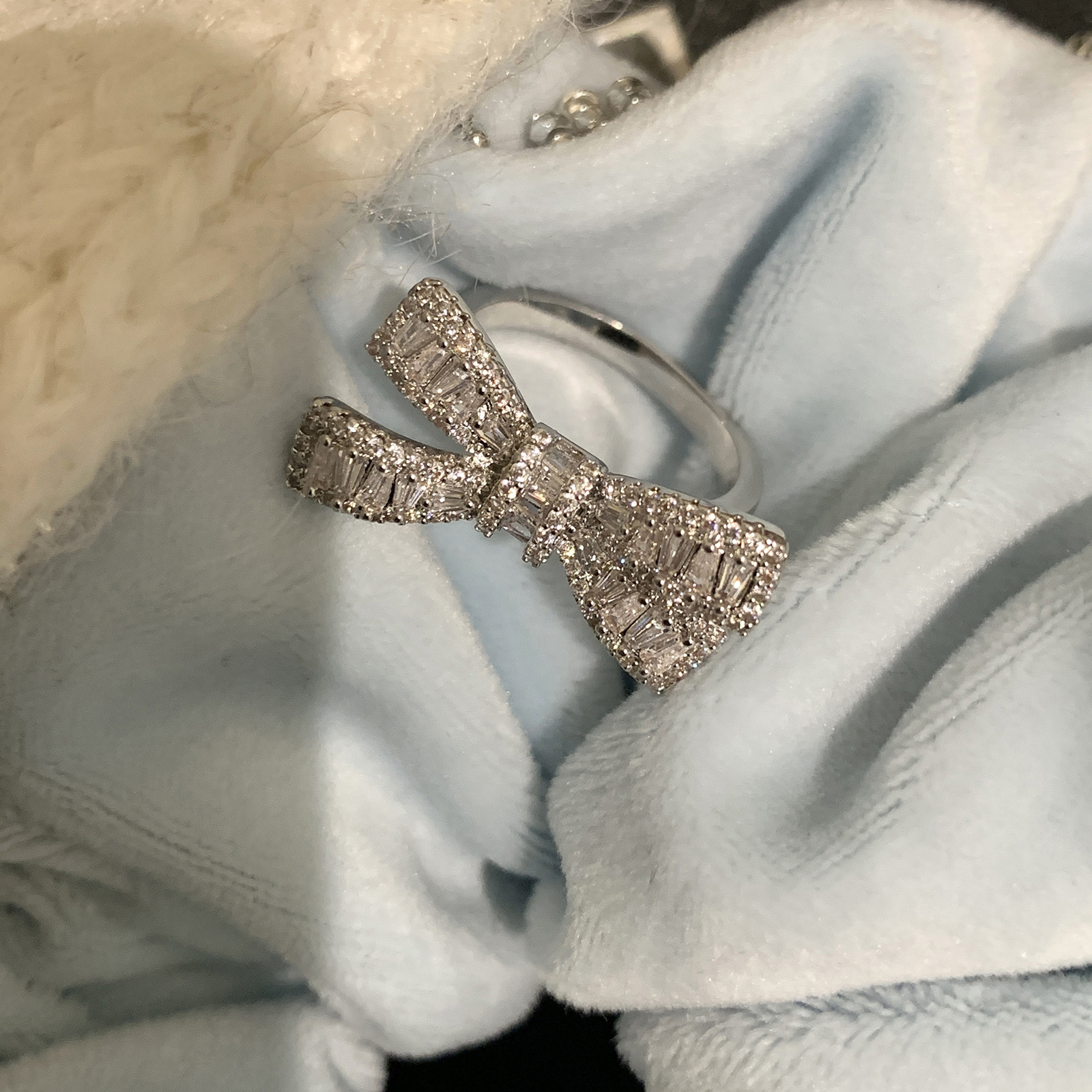 S925 Sterling Silver Micro-Inlaid Zircon Bowknot Sparkling Diamond Ring For Women, Niche High-End Fashion, Adjustable_voghion.com