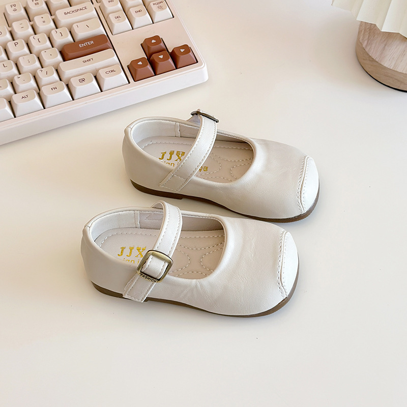 Sapatos de princesa para bebês meninas, com sola macia, estilosos e versáteis. Novo modelo de primavera para mães e filhos._voghion.com