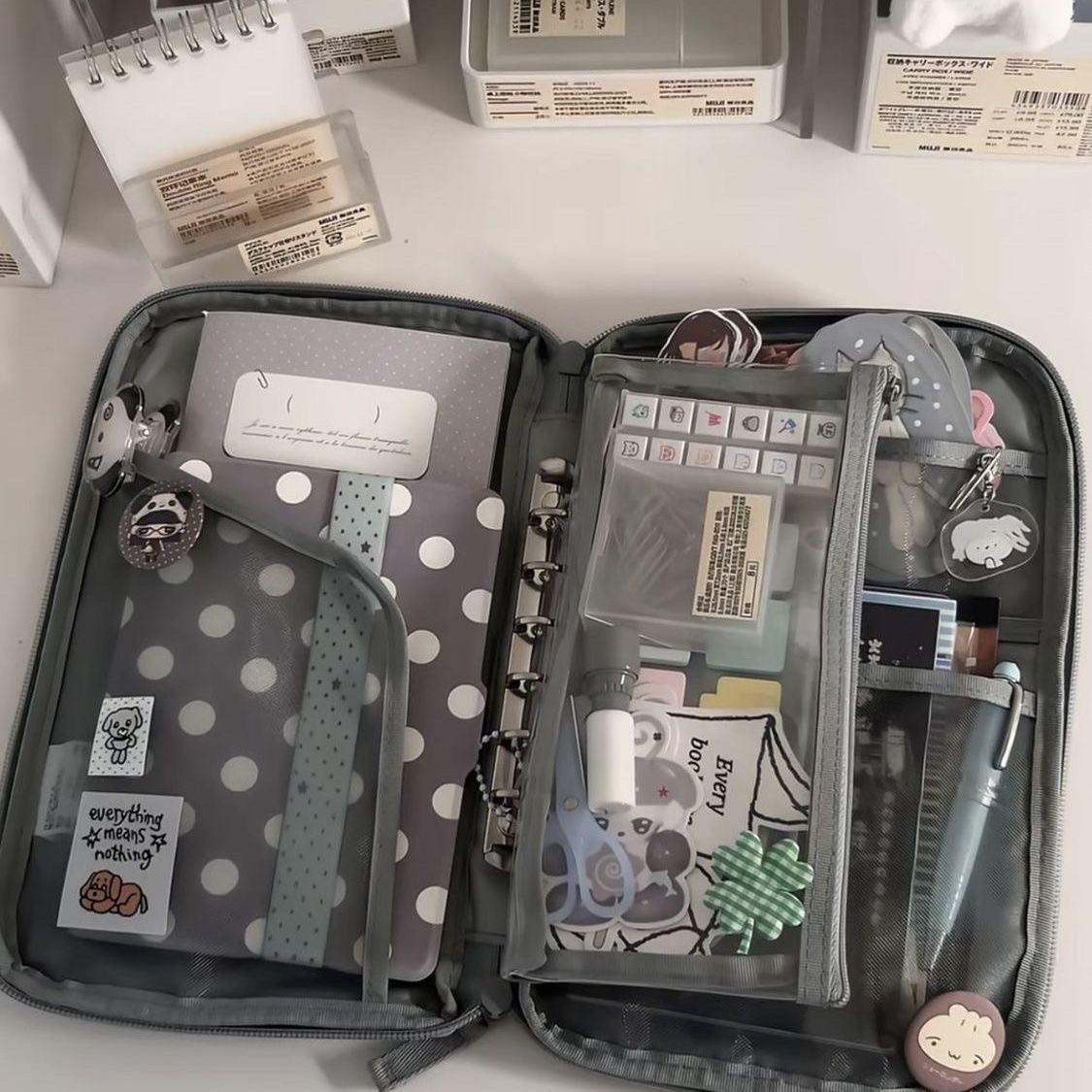 Organizer bag to go out