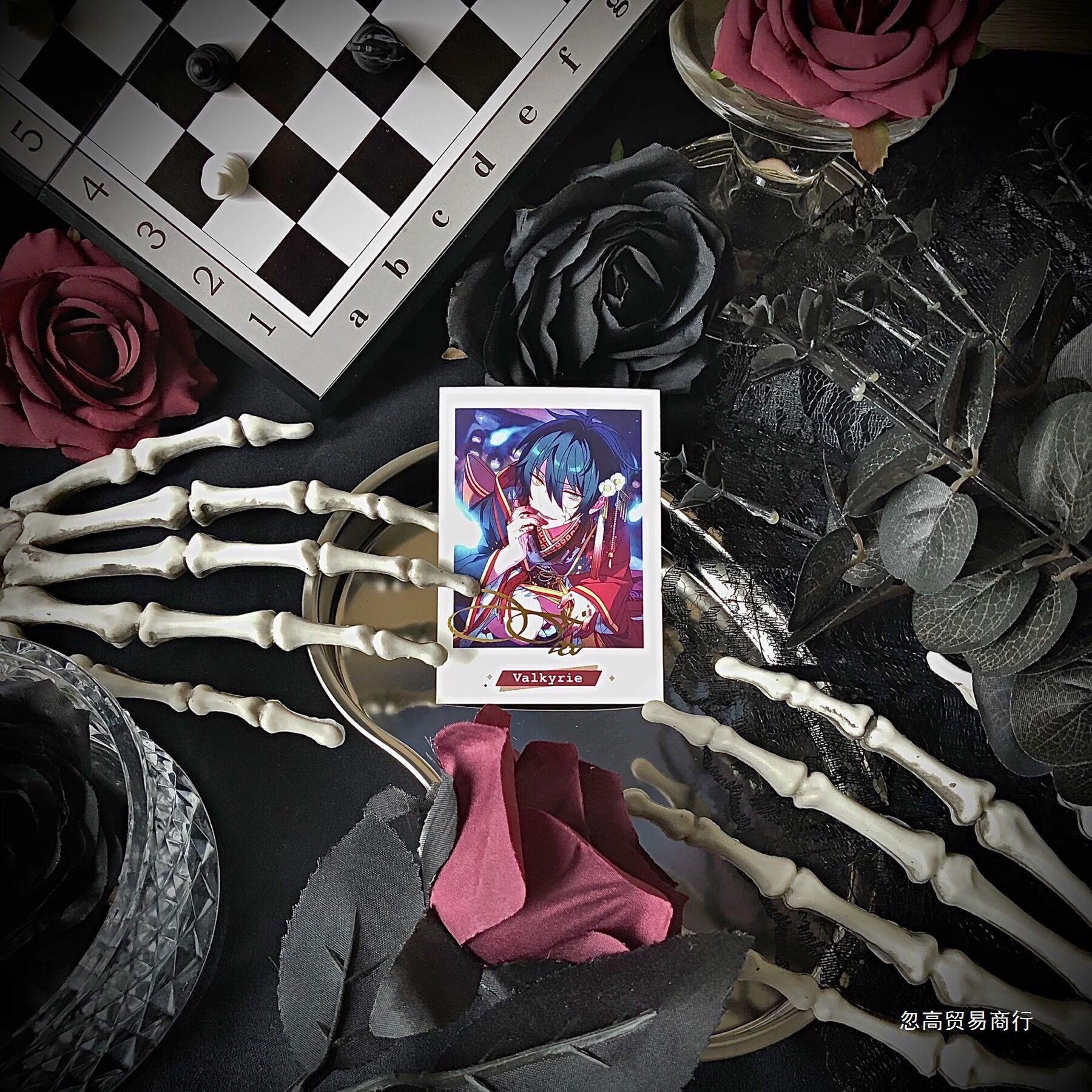 Black -based photographing Gumei small card decoration simulation…